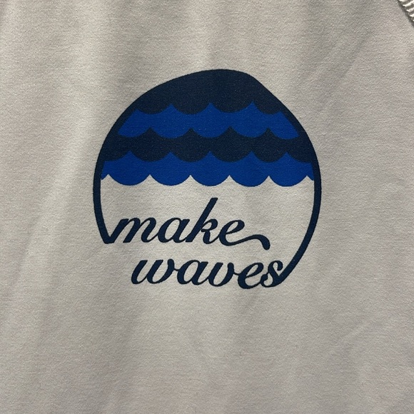 MEC Mountain Equipment Company boys size 12 short sleeve rash guard sun/swim top - Picture 3 of 5